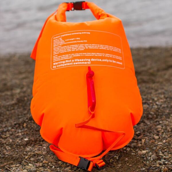 DRY BAG 35L IN USE