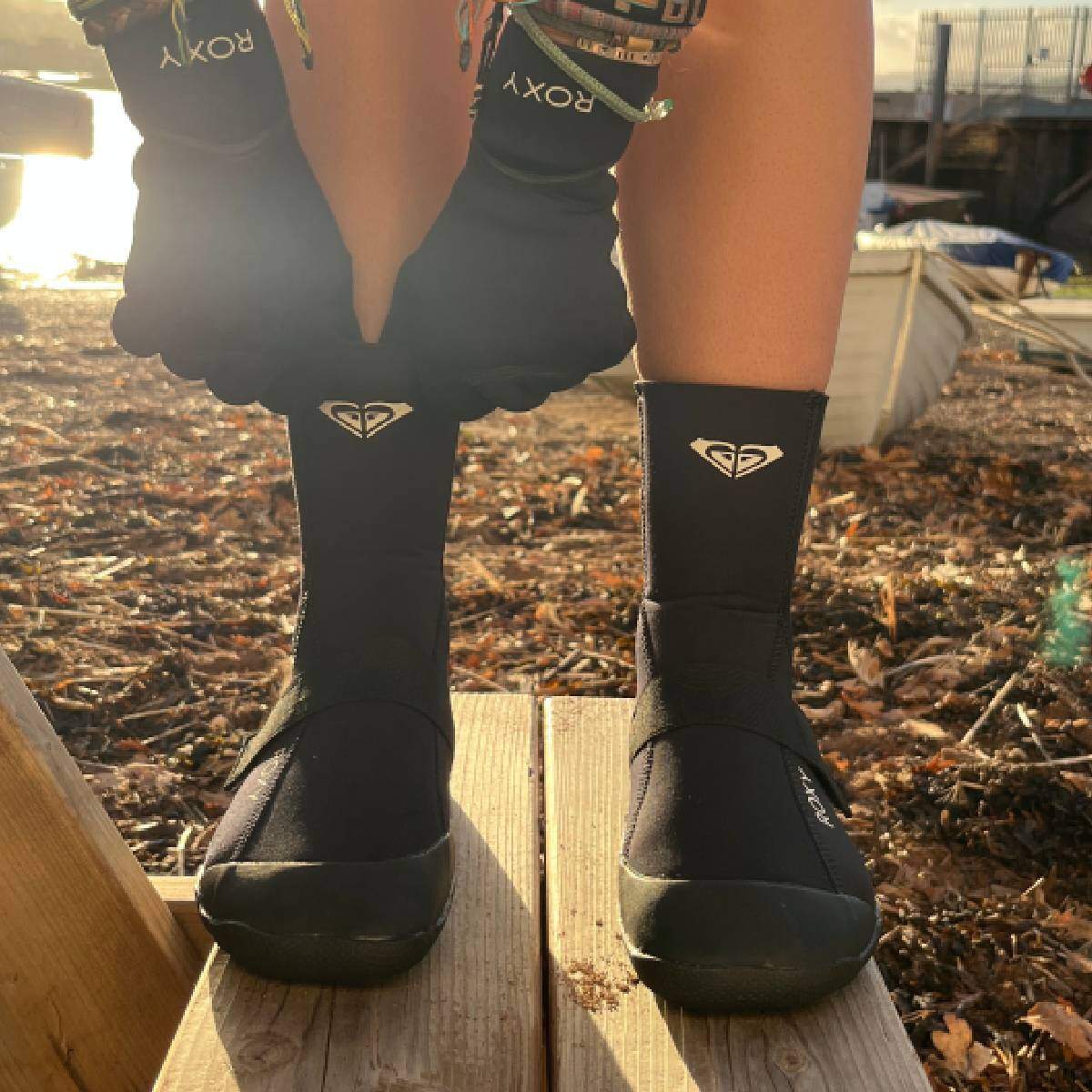 roxy swell series wetsuit boot lifestyle